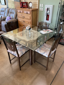 Table w Chairs