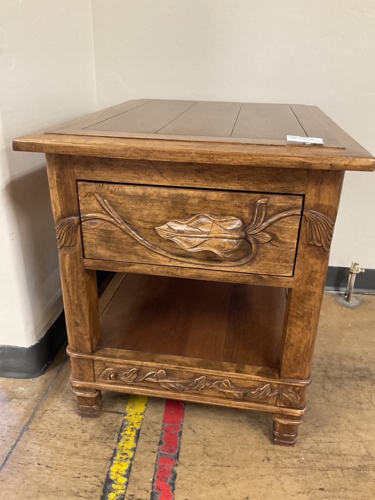 Table (Side/End)