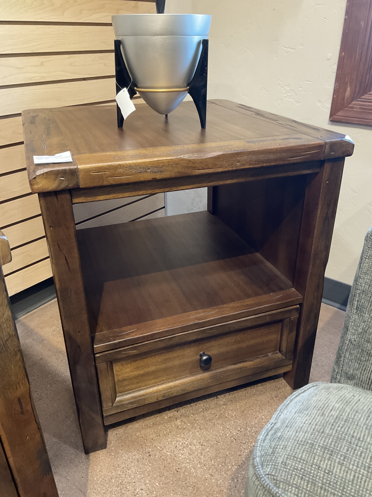 Table (Side/End)