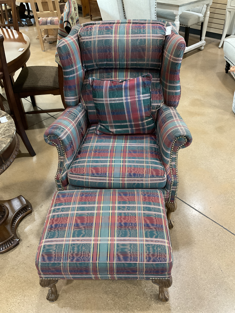 Chair w ottoman