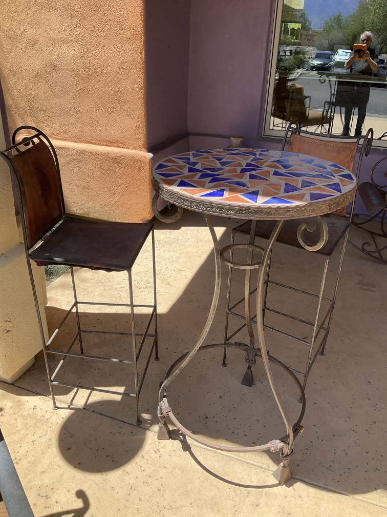 Table w Chairs