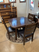 Table w Chairs
