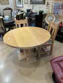 Table w Chairs